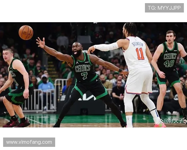 内线核心表现出色科内特半场高效贡献8分4板1帽助球队领先